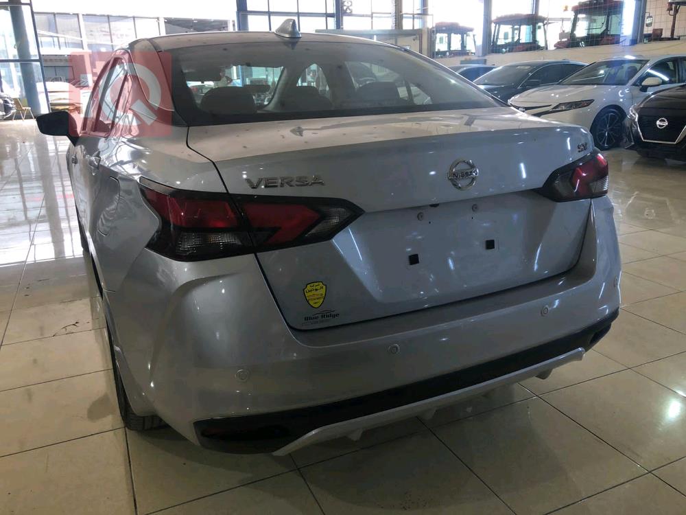Nissan Versa